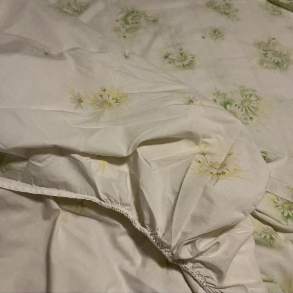 Vintage Springmaid Daisy Sheet Set